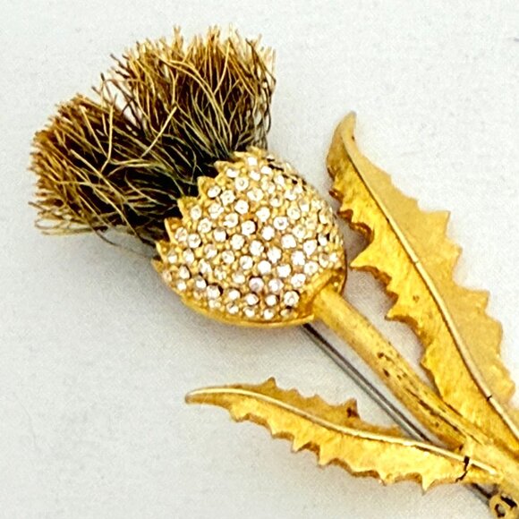 Rare Cadoro "Thistle" Brooch/Pin Gold Tone w/Clear Rhinestones - Signed - Picture 5 of 7